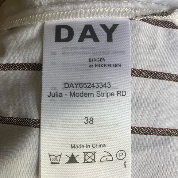 Day Birger et Mikkelsen Julia Modern Stripe Blouse Top Bright White  Brown - Picture 14 of 16